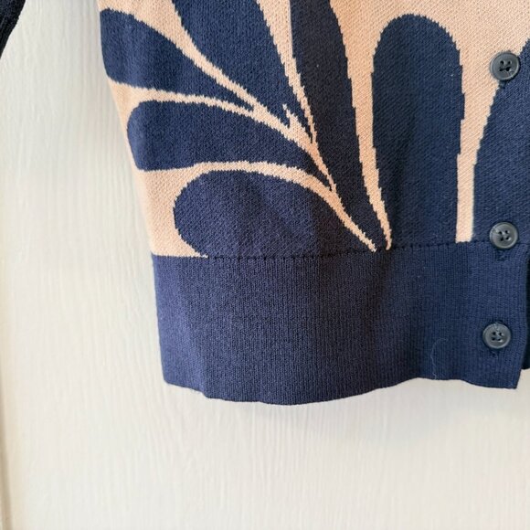 Ann Taylor | Leaf Petal 3/4 Sleeve Ann Cardigan - Picture 5 of 12